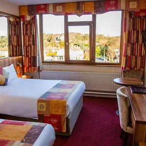 Hotell West County