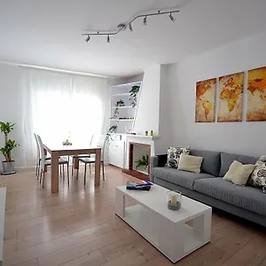 https://sunny-apartment-central-sitges.catalonia-hotels.com
